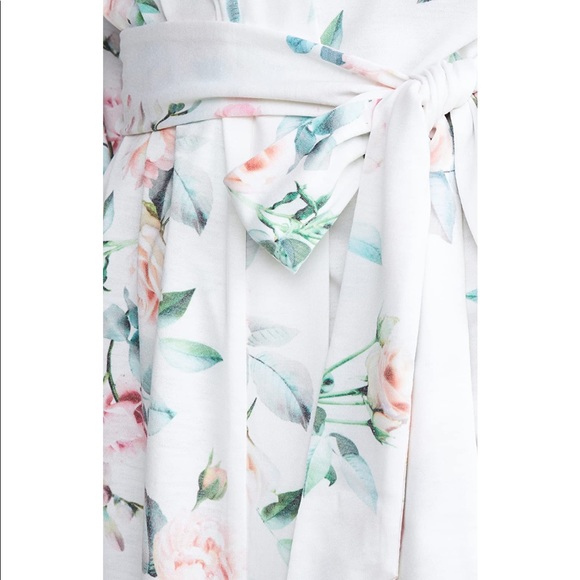 Flora Nikrooz Robe - Picture 3 of 5